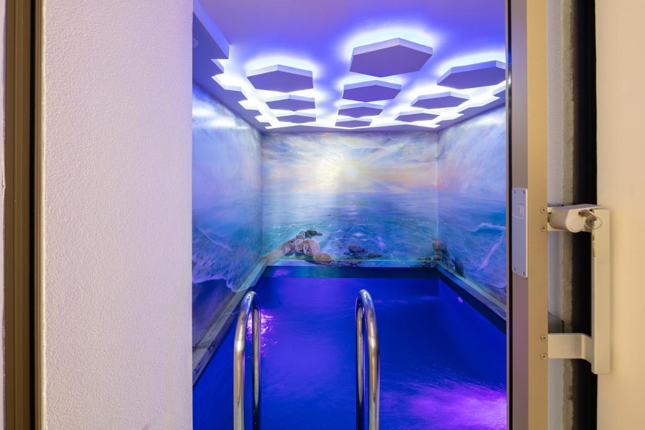 De President Suite, Demani President Suites シティア エクステリア 写真